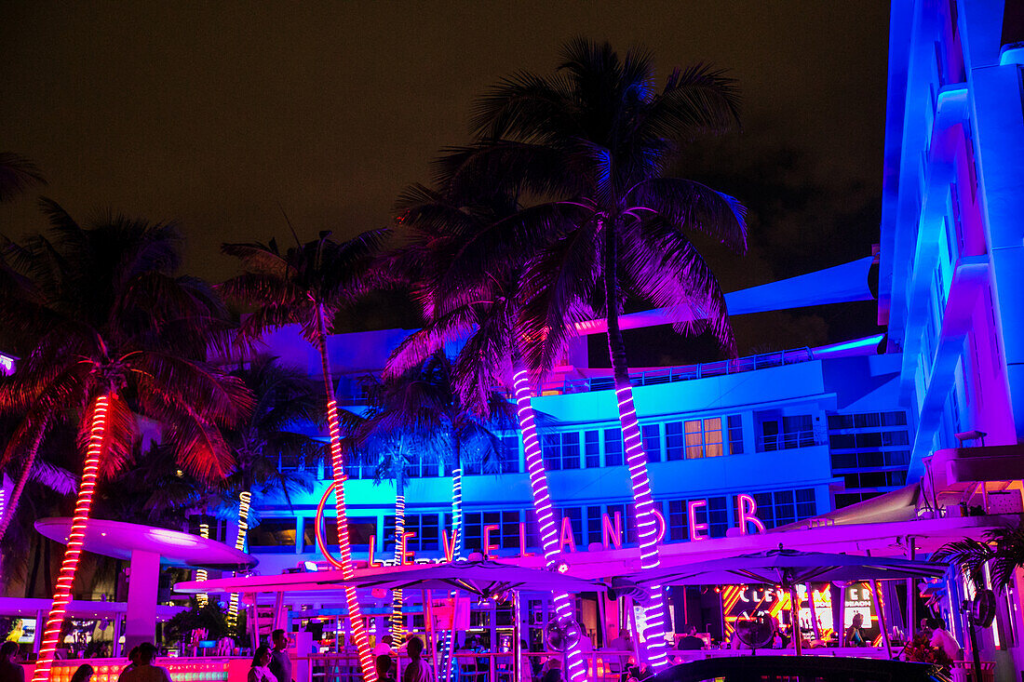 Everything you need to know about visiting Ocean Drive